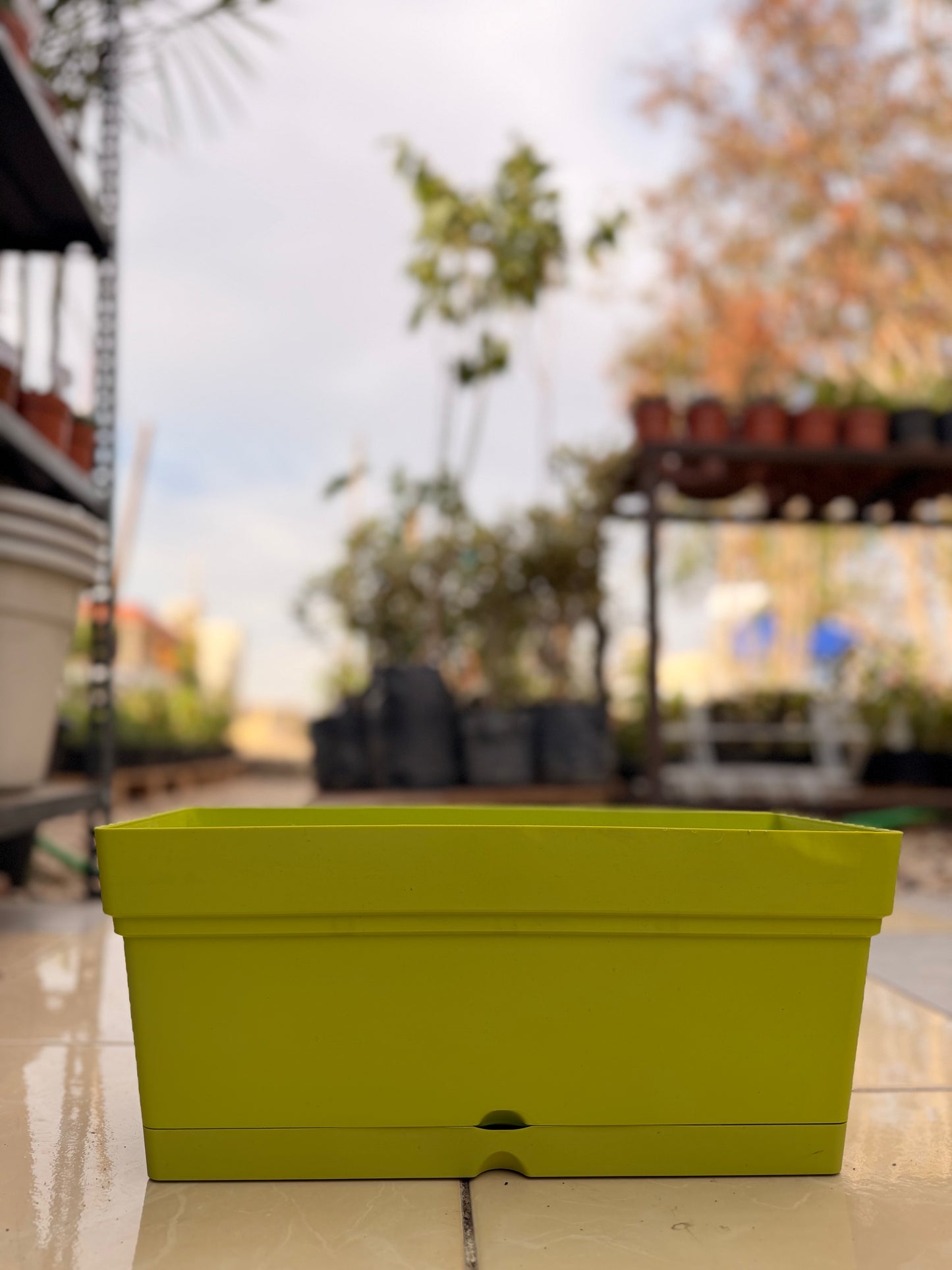 Balcony Planter 40 cm with metal holder